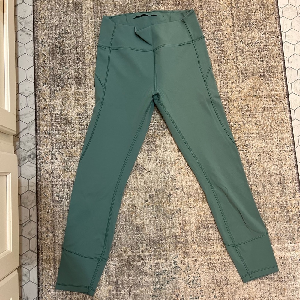 Lululemon in movement legging